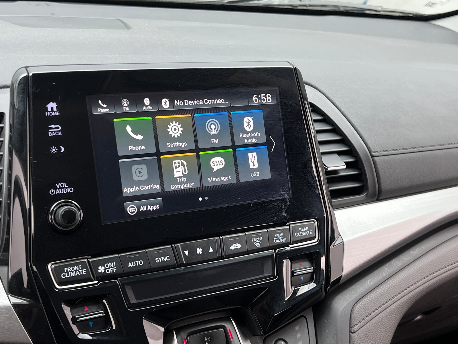 Thumbnail: 2018 Honda Odyssey - 4