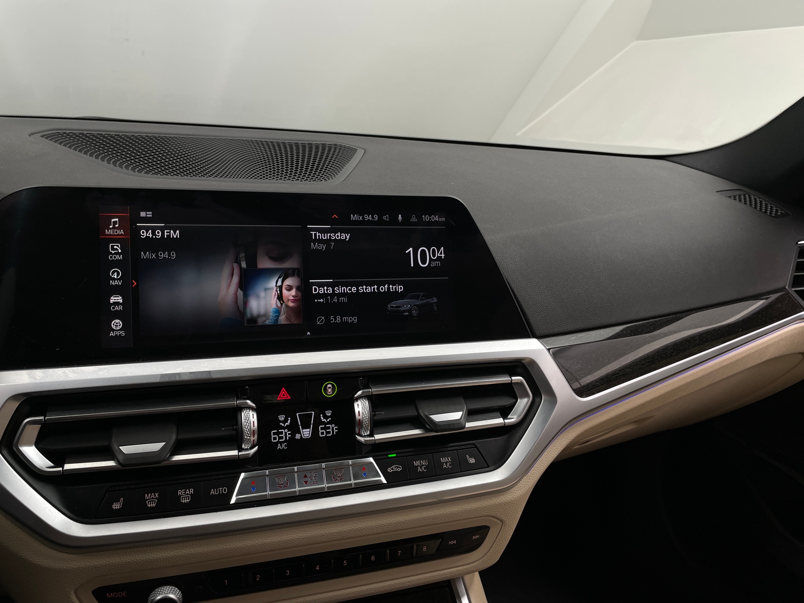 Thumbnail: 2021 BMW 3 Series - 3