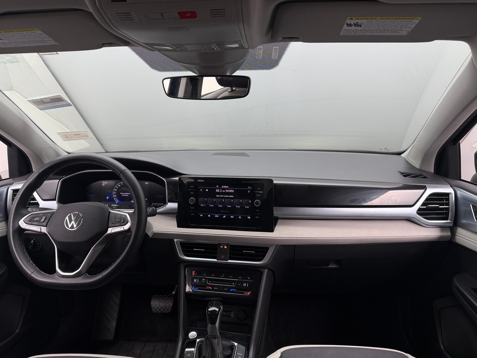 Thumbnail: 2025 Volkswagen Taos - 3