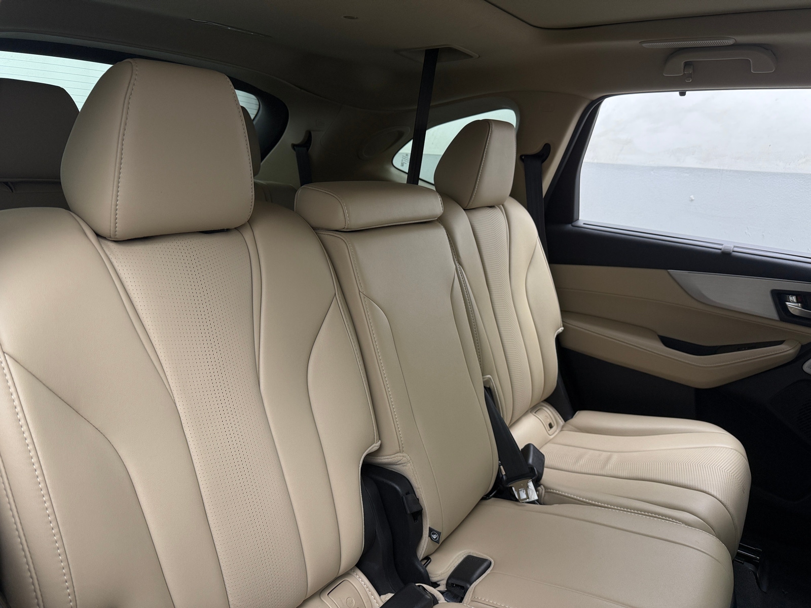 Thumbnail: 2025 Acura MDX - 5