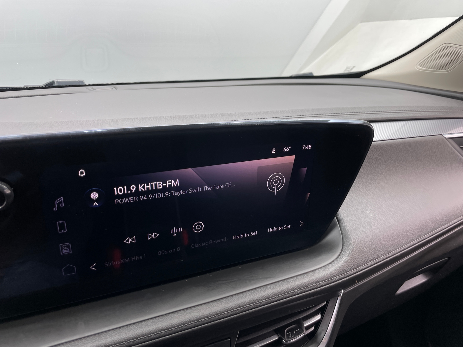 Thumbnail: 2025 Buick Encore GX - 3