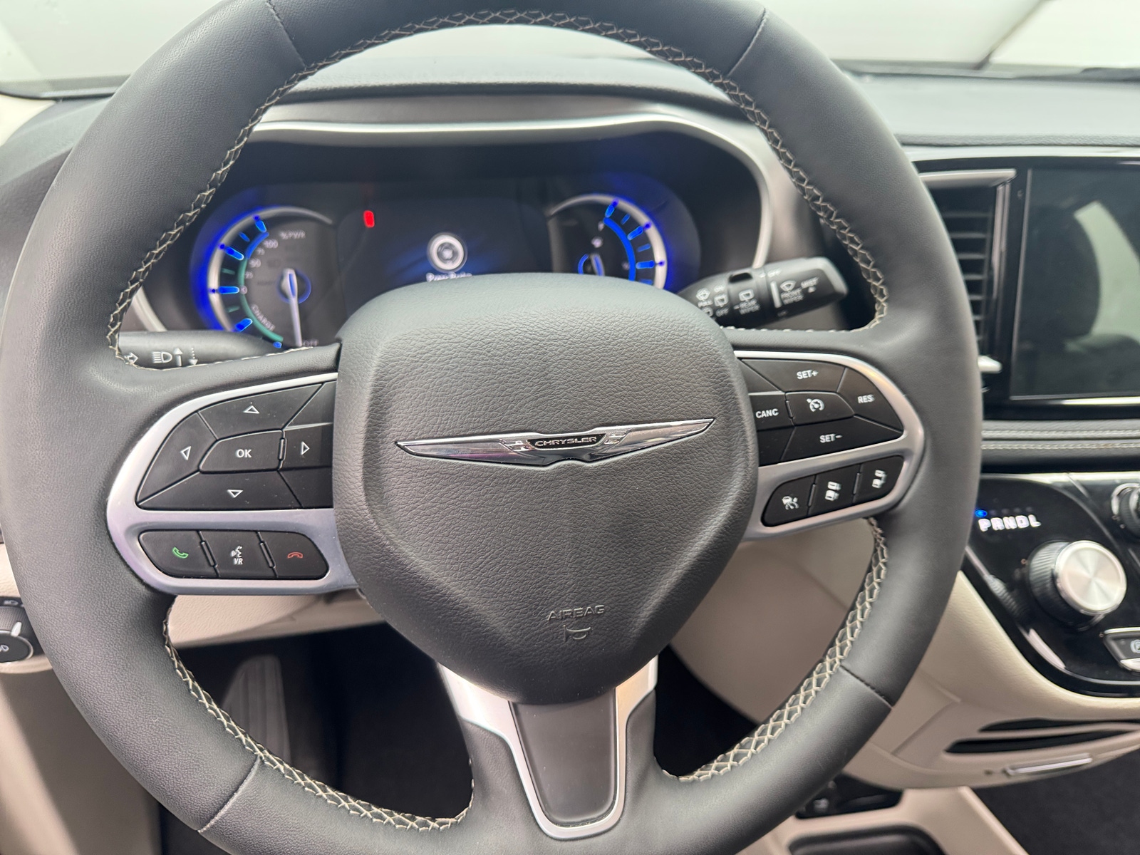 Thumbnail: 2024 Chrysler Pacifica - 4