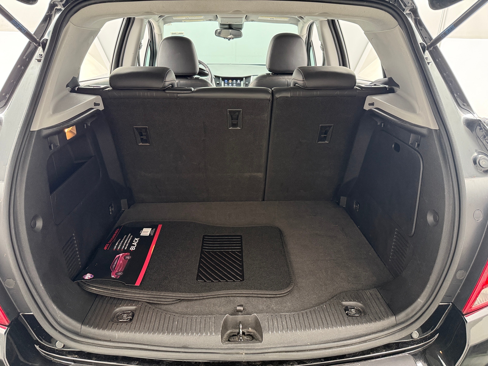 Thumbnail: 2018 Chevrolet Trax - 7