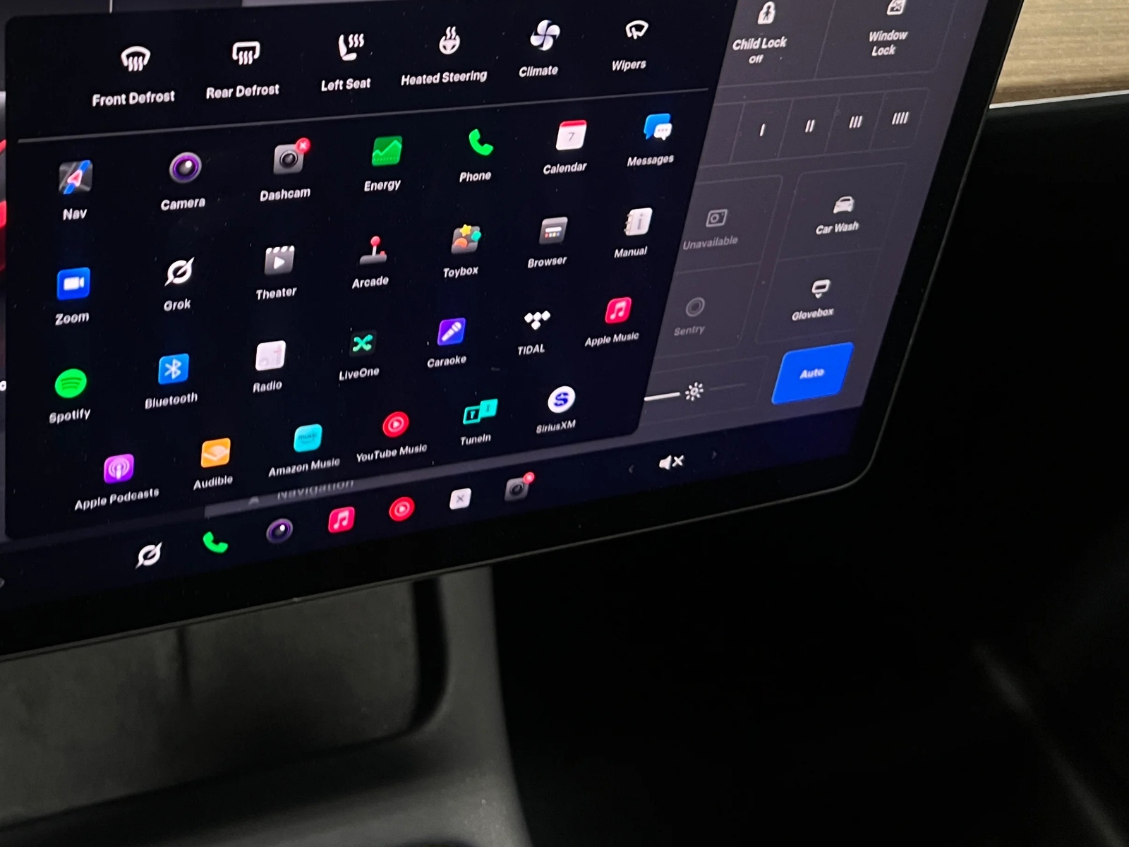 Thumbnail: 2022 Tesla Model Y - 3