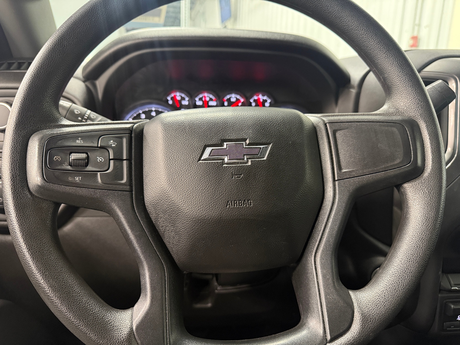 Thumbnail: 2025 Chevrolet Silverado 2500 - 5