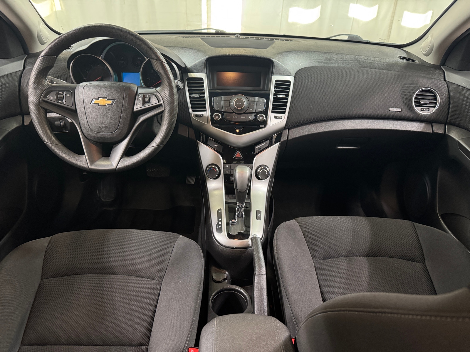 Thumbnail: 2015 Chevrolet Cruze - 3
