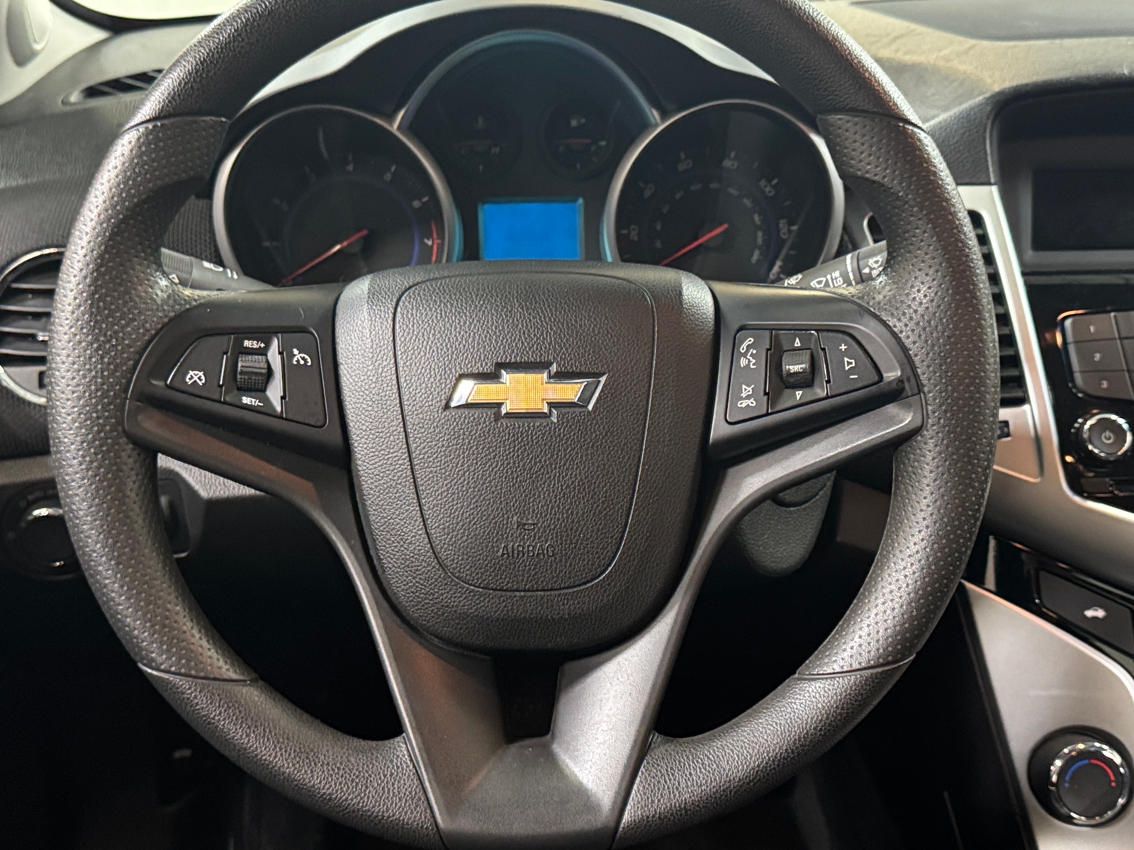 Thumbnail: 2015 Chevrolet Cruze - 5