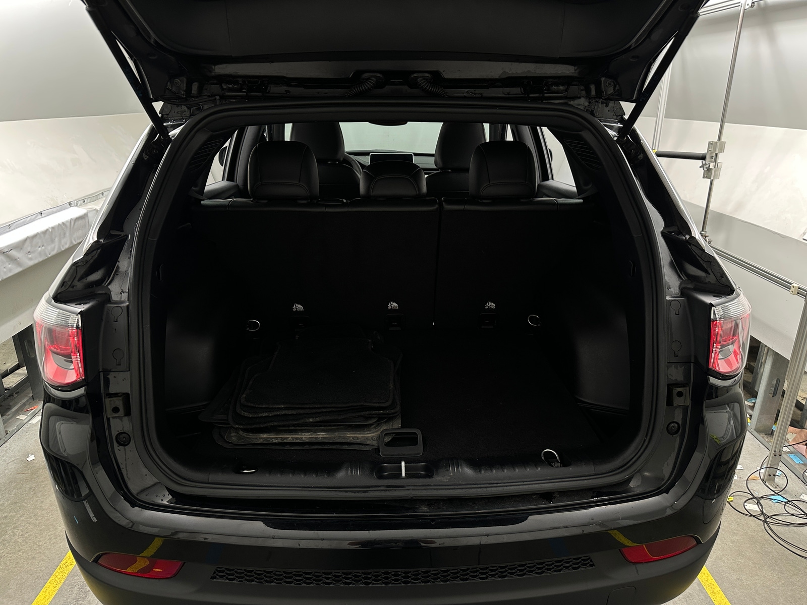 Thumbnail: 2023 Jeep Compass - 6