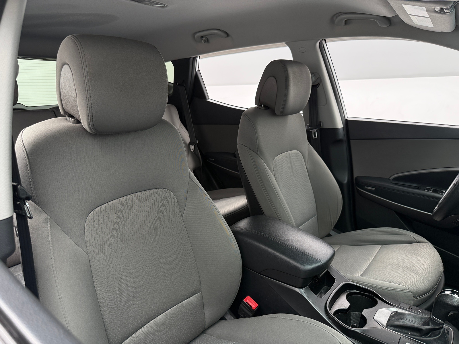 Thumbnail: 2016 Hyundai Santa Fe - 2