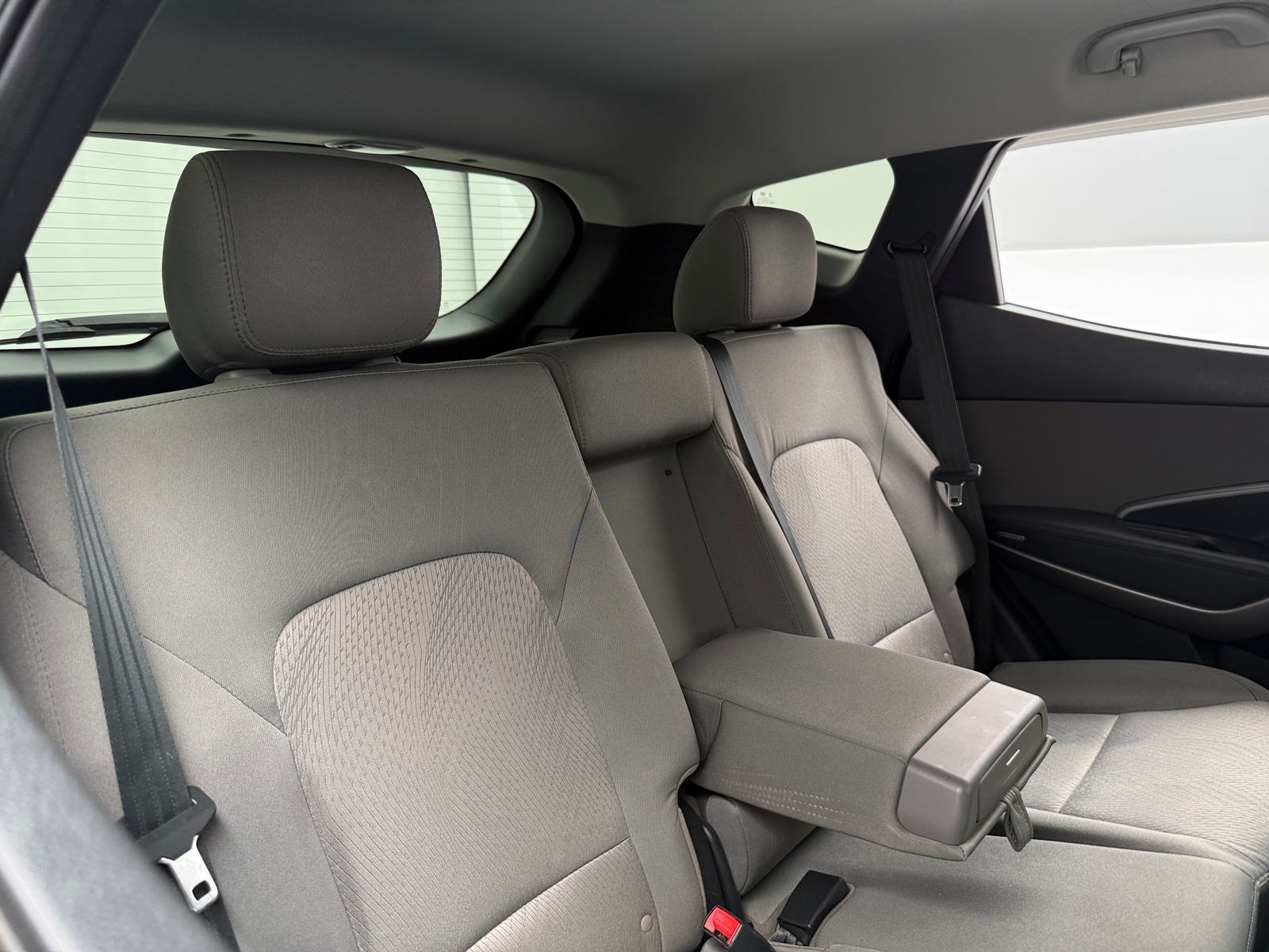 Thumbnail: 2016 Hyundai Santa Fe - 6
