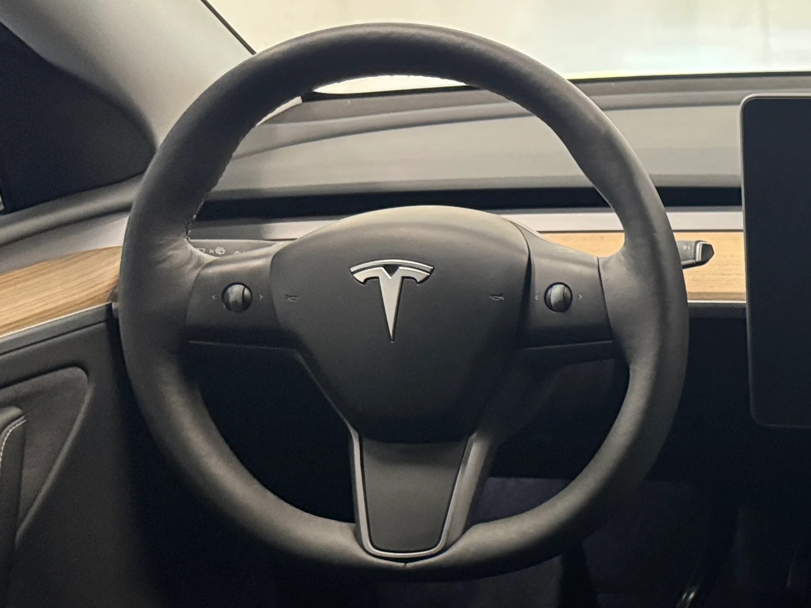 Thumbnail: 2024 Tesla Model Y - 4