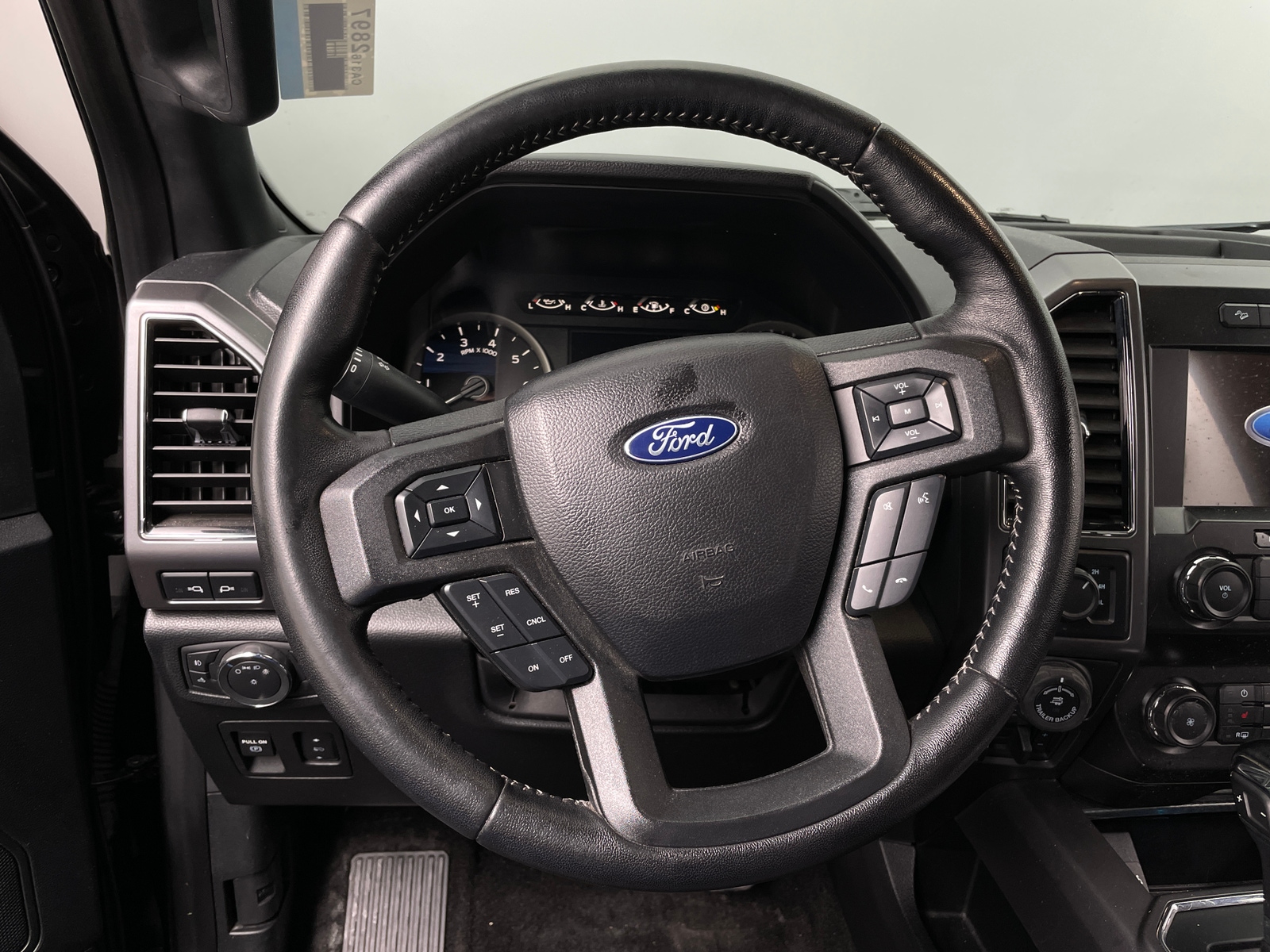 Thumbnail: 2019 Ford Econoline - 5