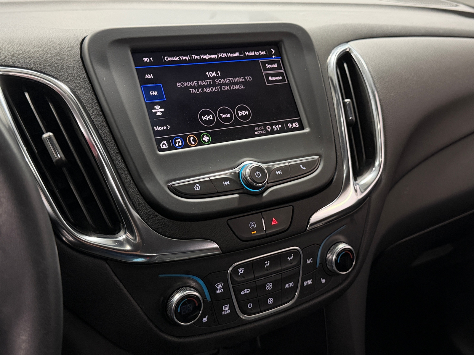 Thumbnail: 2024 Chevrolet Equinox - 4