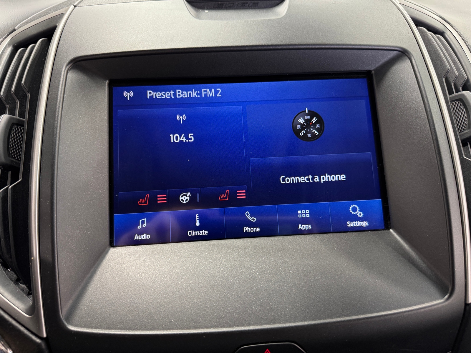 Thumbnail: 2020 Ford Edge - 3