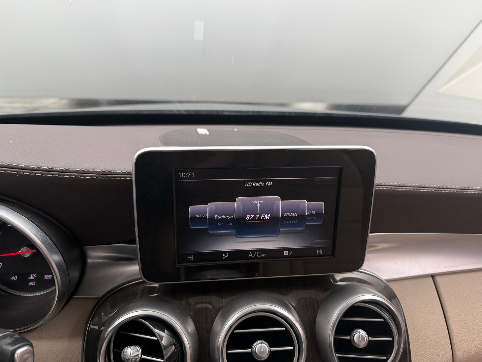 Thumbnail: 2017 Mercedes-Benz C-Class - 3