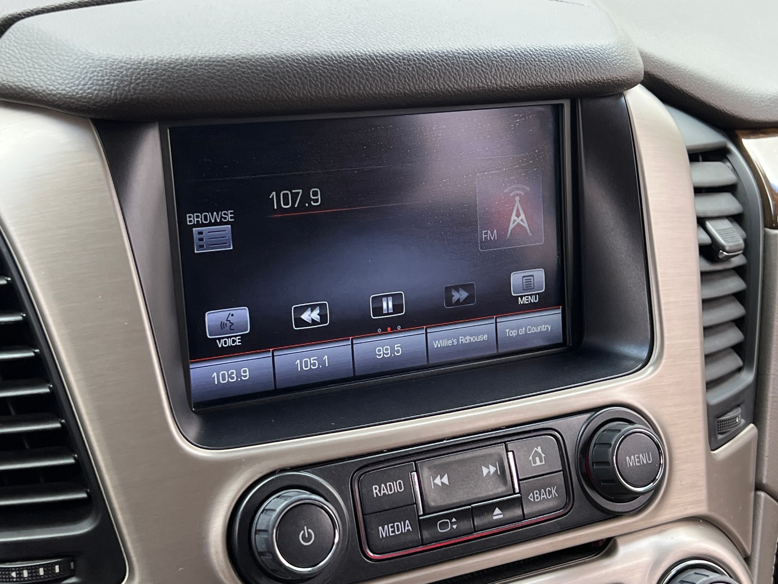 Thumbnail: 2015 GMC Yukon XL - 3