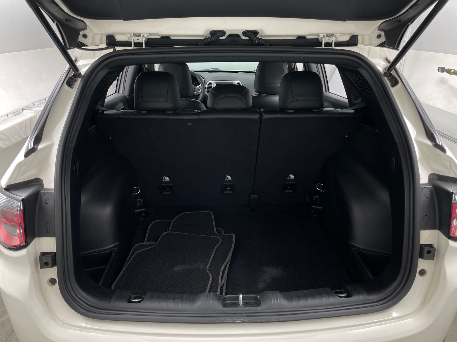 Thumbnail: 2021 Jeep Compass - 6