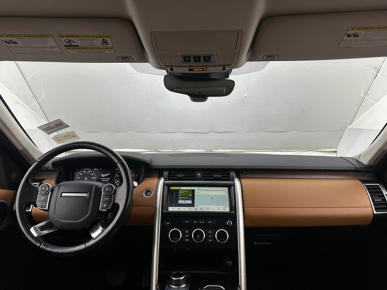 Thumbnail: 2018 Land Rover Discovery - 2
