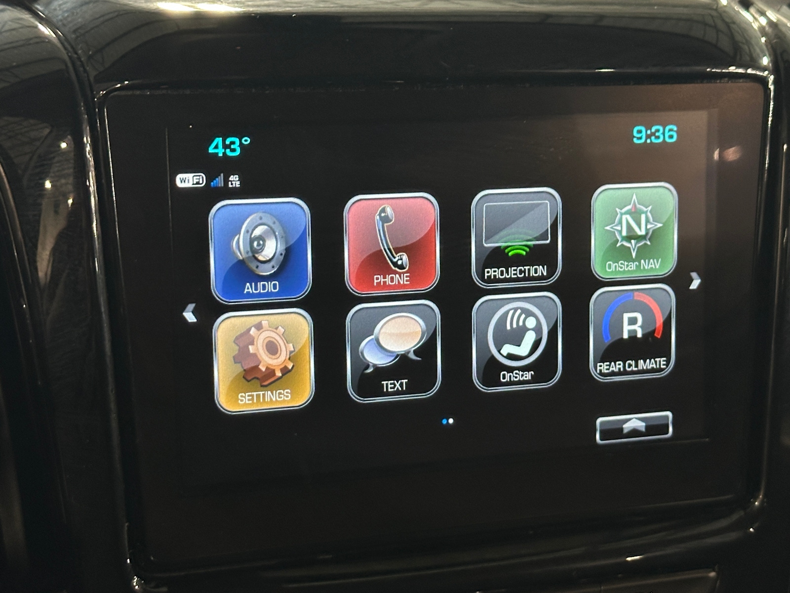 Thumbnail: 2019 Chevrolet Traverse - 3