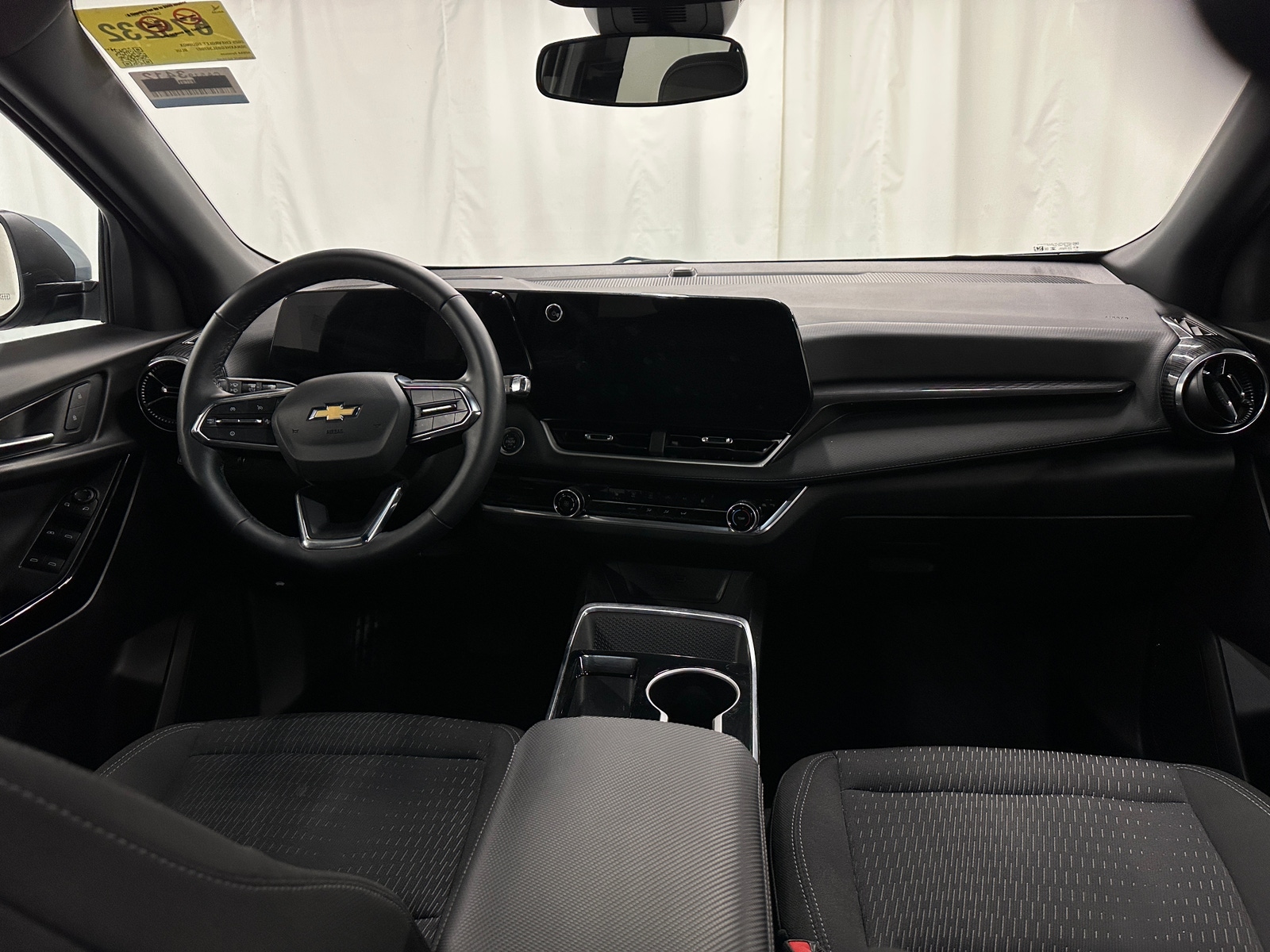 Thumbnail: 2025 Chevrolet Equinox - 3