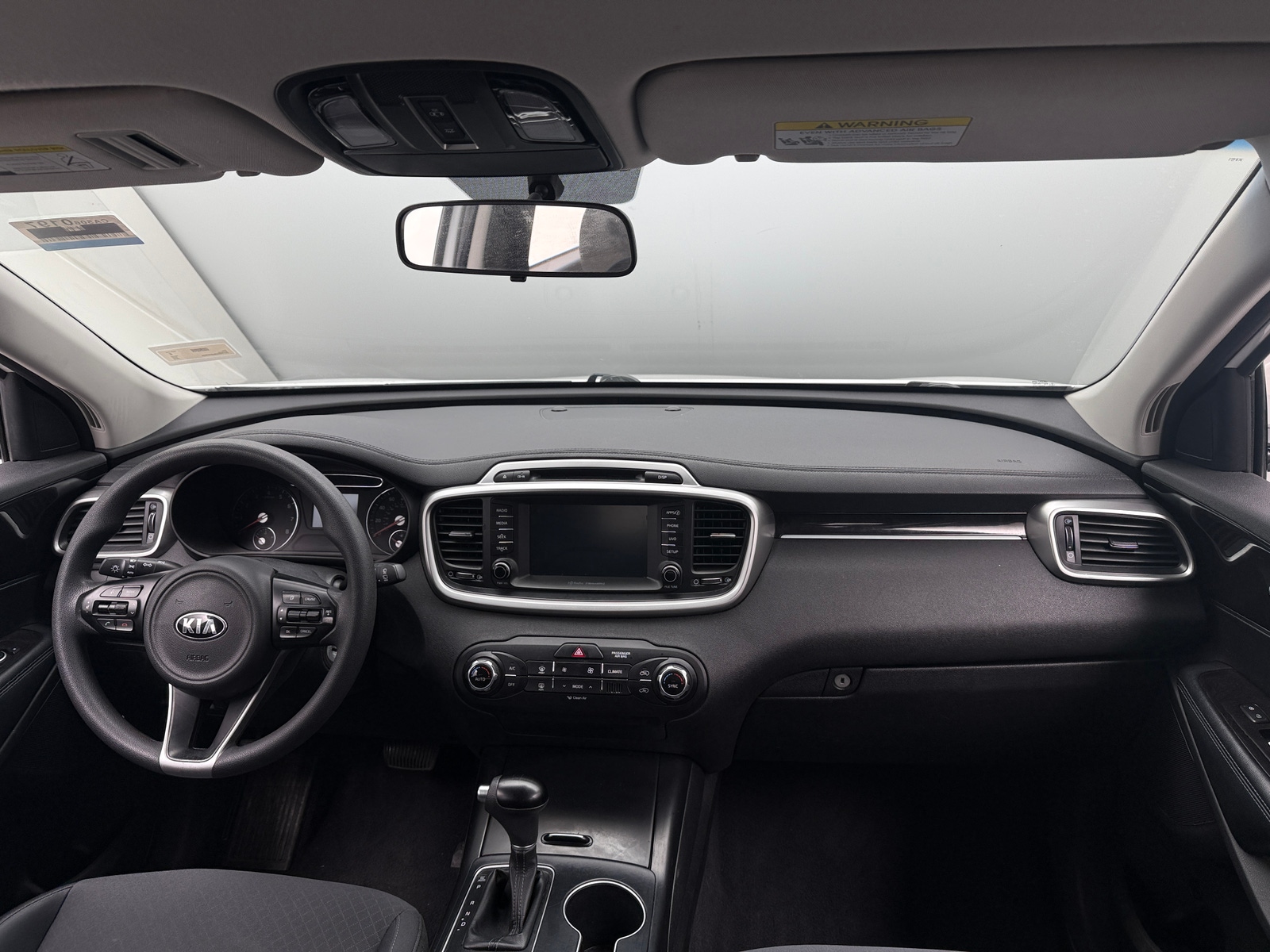 Thumbnail: 2018 Kia Sorento - 3