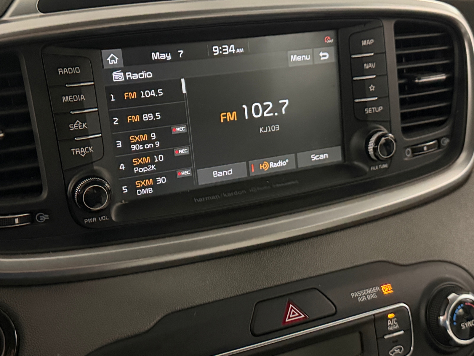 Thumbnail: 2020 Kia Sorento - 3