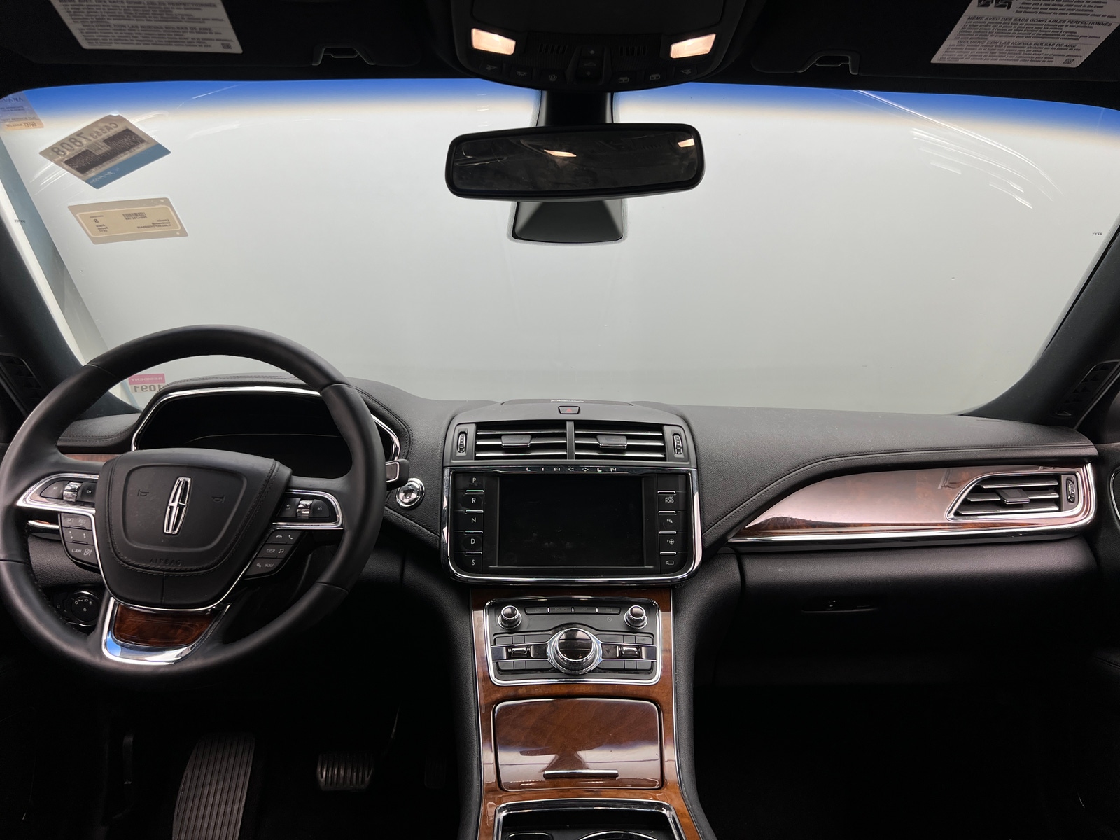 Thumbnail: 2017 Lincoln Continental - 2