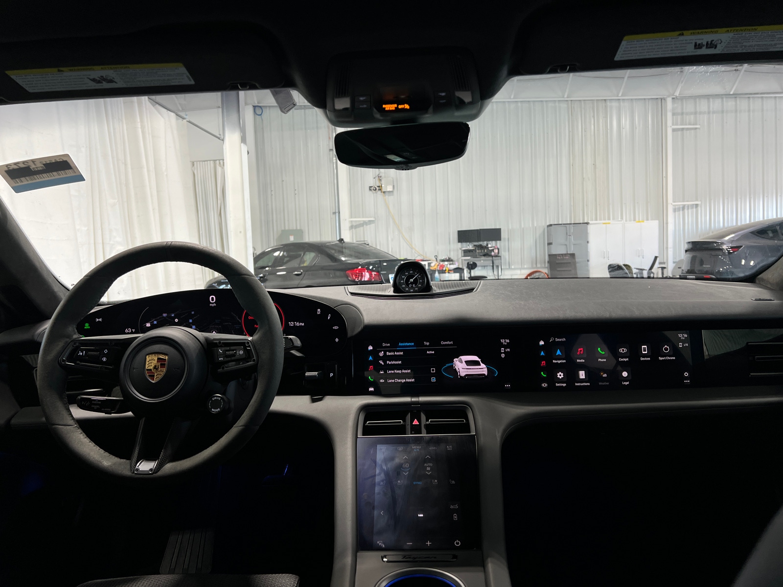 Thumbnail: 2020 Porsche Taycan - 2