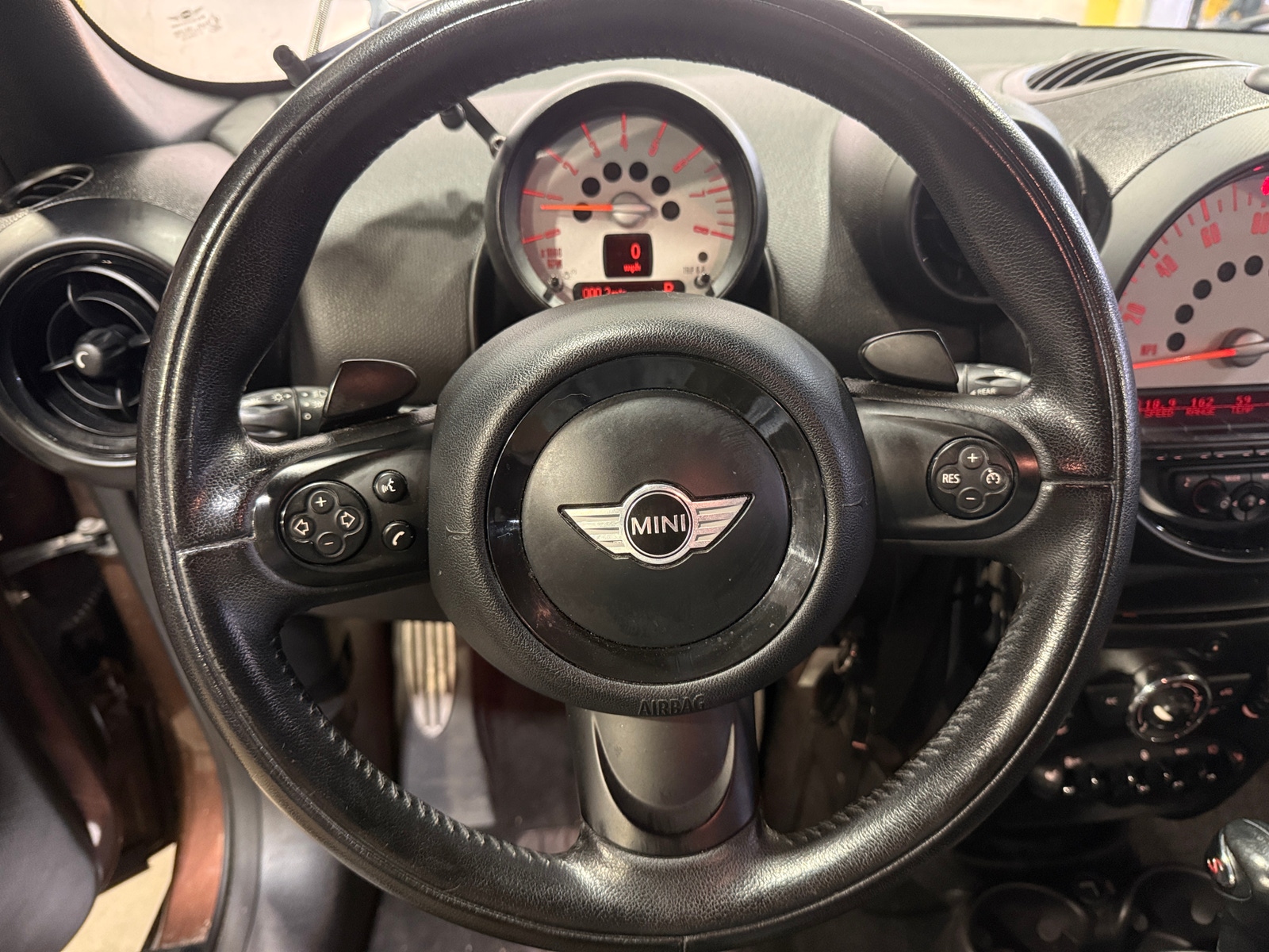 Thumbnail: 2014 MINI Cooper Countryman - 4