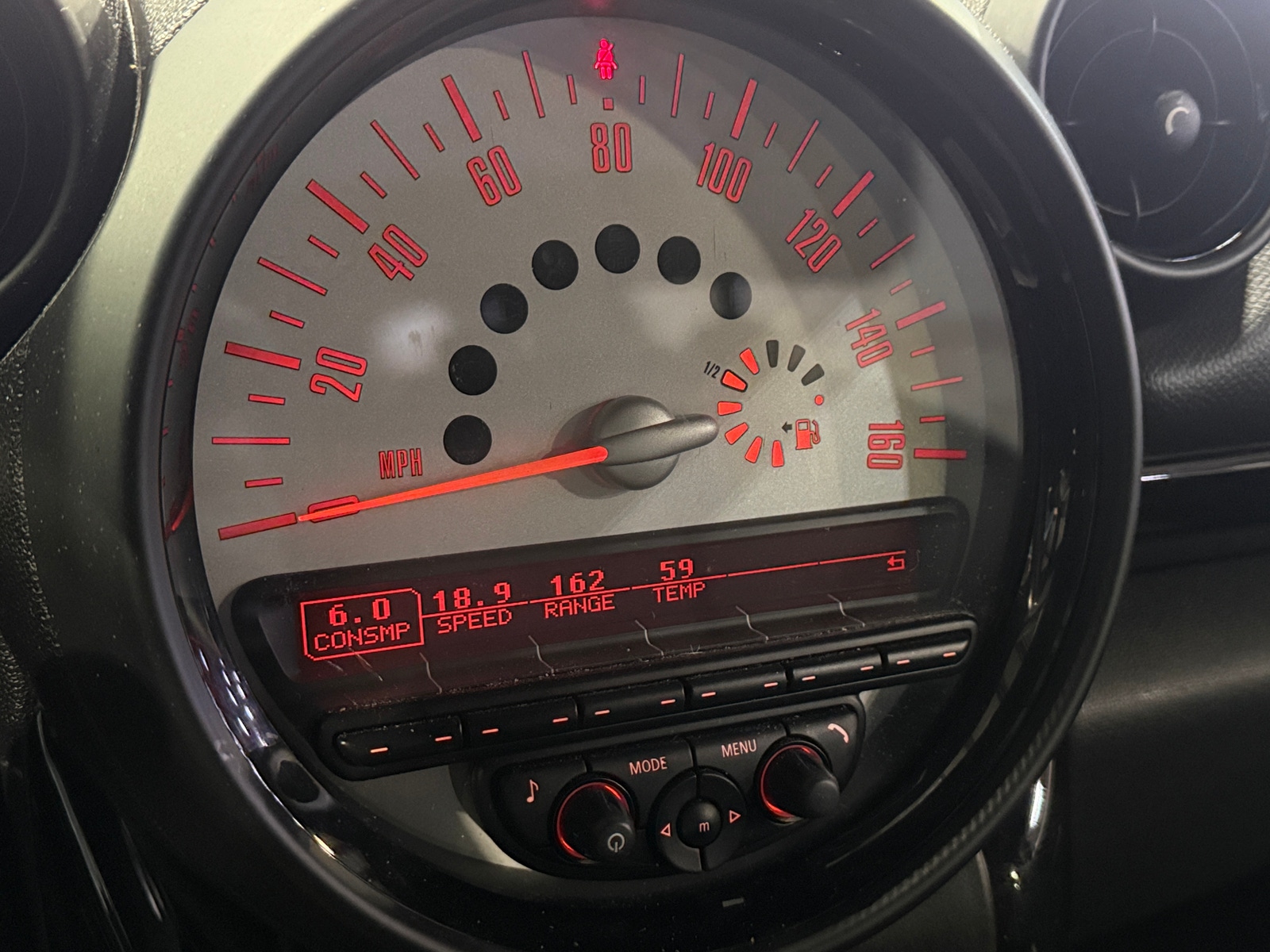 Thumbnail: 2014 MINI Cooper Countryman - 3