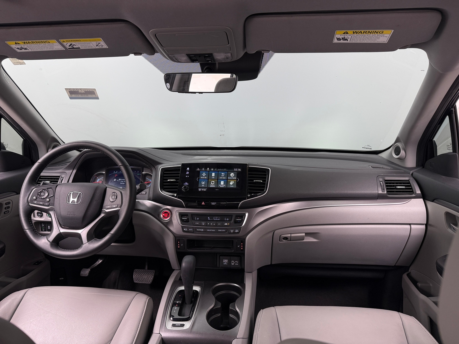 Thumbnail: 2019 Honda Pilot - 2