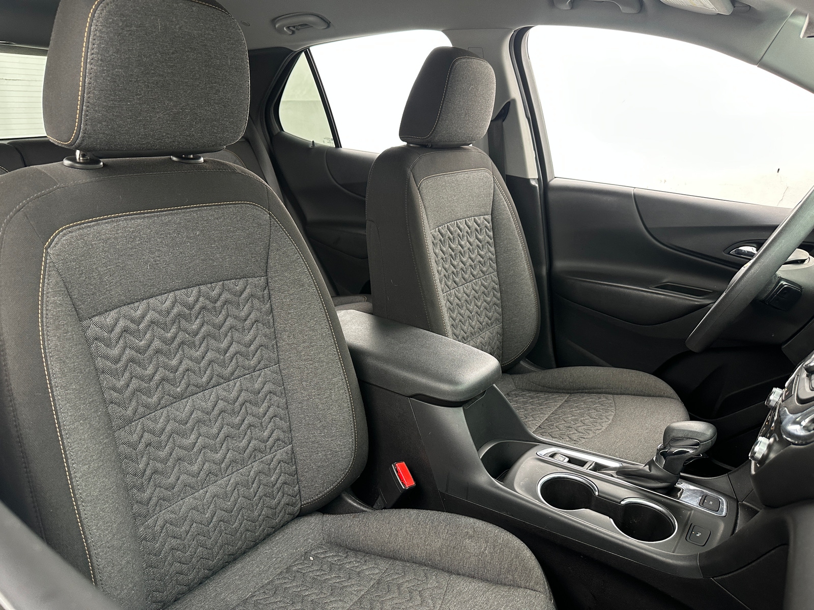 Thumbnail: 2022 Chevrolet Equinox - 2