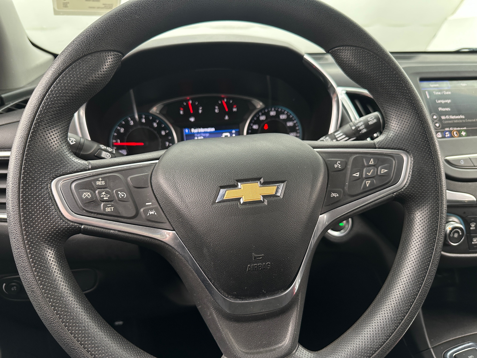 Thumbnail: 2022 Chevrolet Equinox - 5