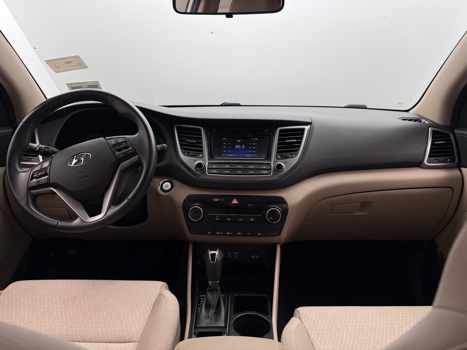 Thumbnail: 2017 Hyundai Tucson - 3