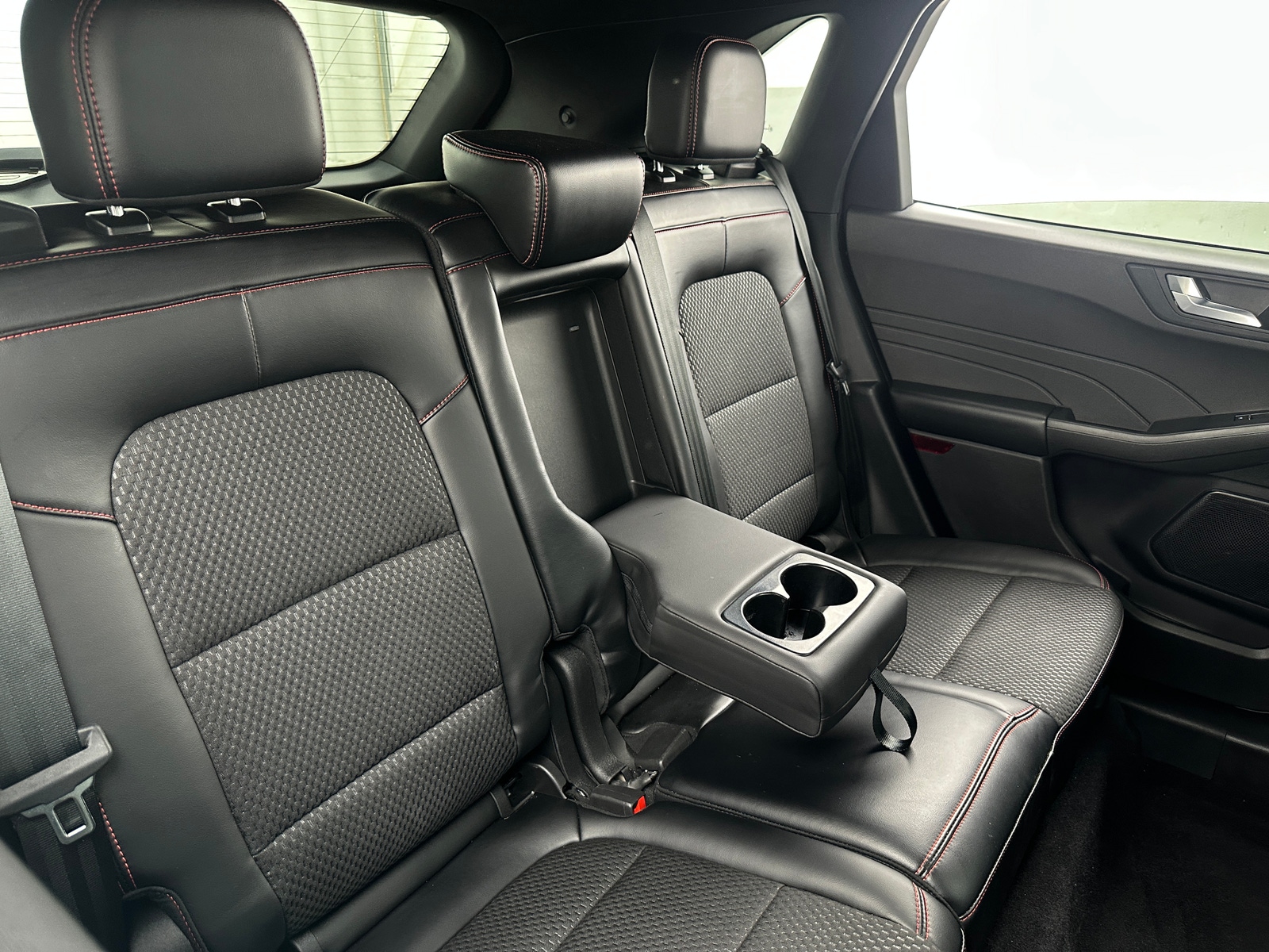 Thumbnail: 2023 Ford Escape - 6