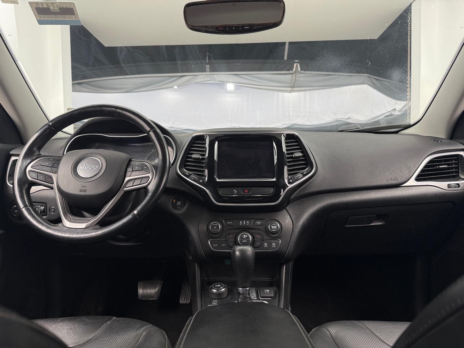 Thumbnail: 2020 Jeep Cherokee - 2