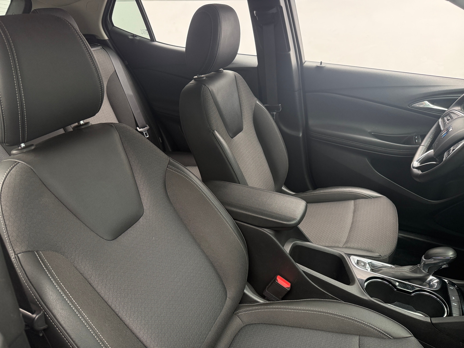 Thumbnail: 2025 Buick Encore GX - 2