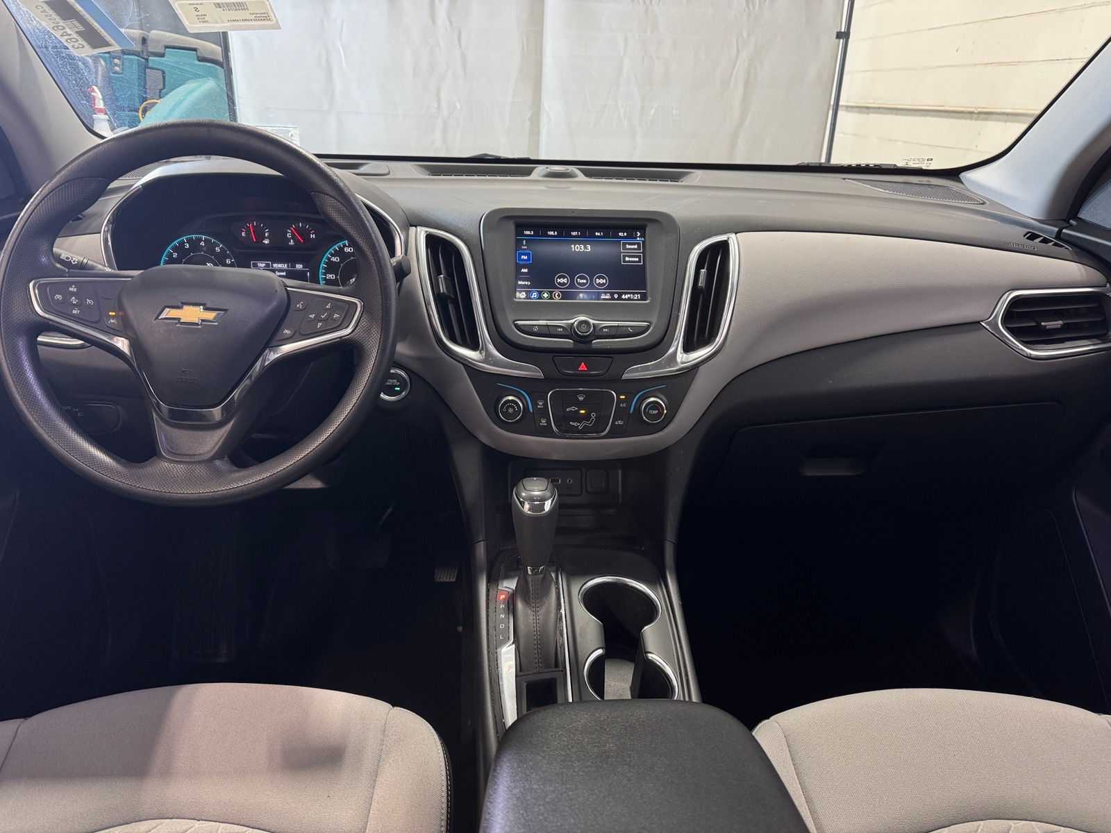 Thumbnail: 2021 Chevrolet Equinox - 3