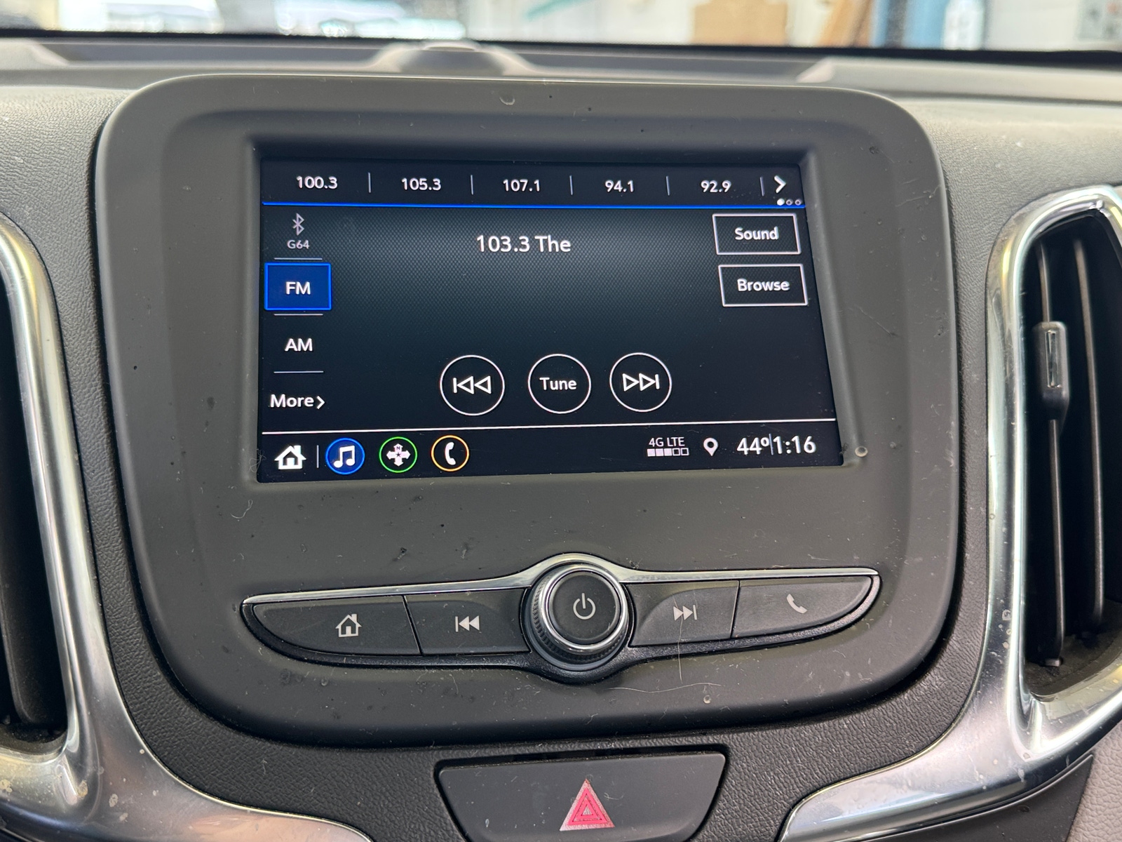 Thumbnail: 2021 Chevrolet Equinox - 4