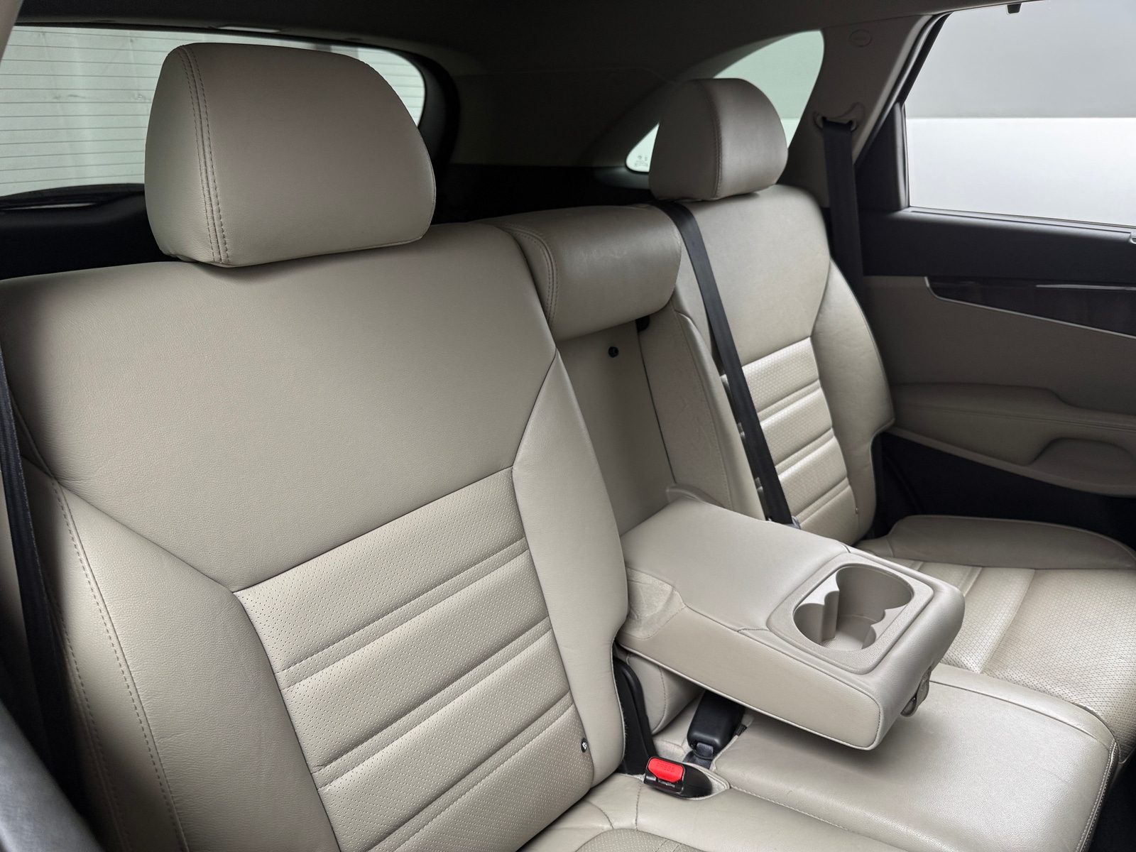 Thumbnail: 2017 Kia Sorento - 5