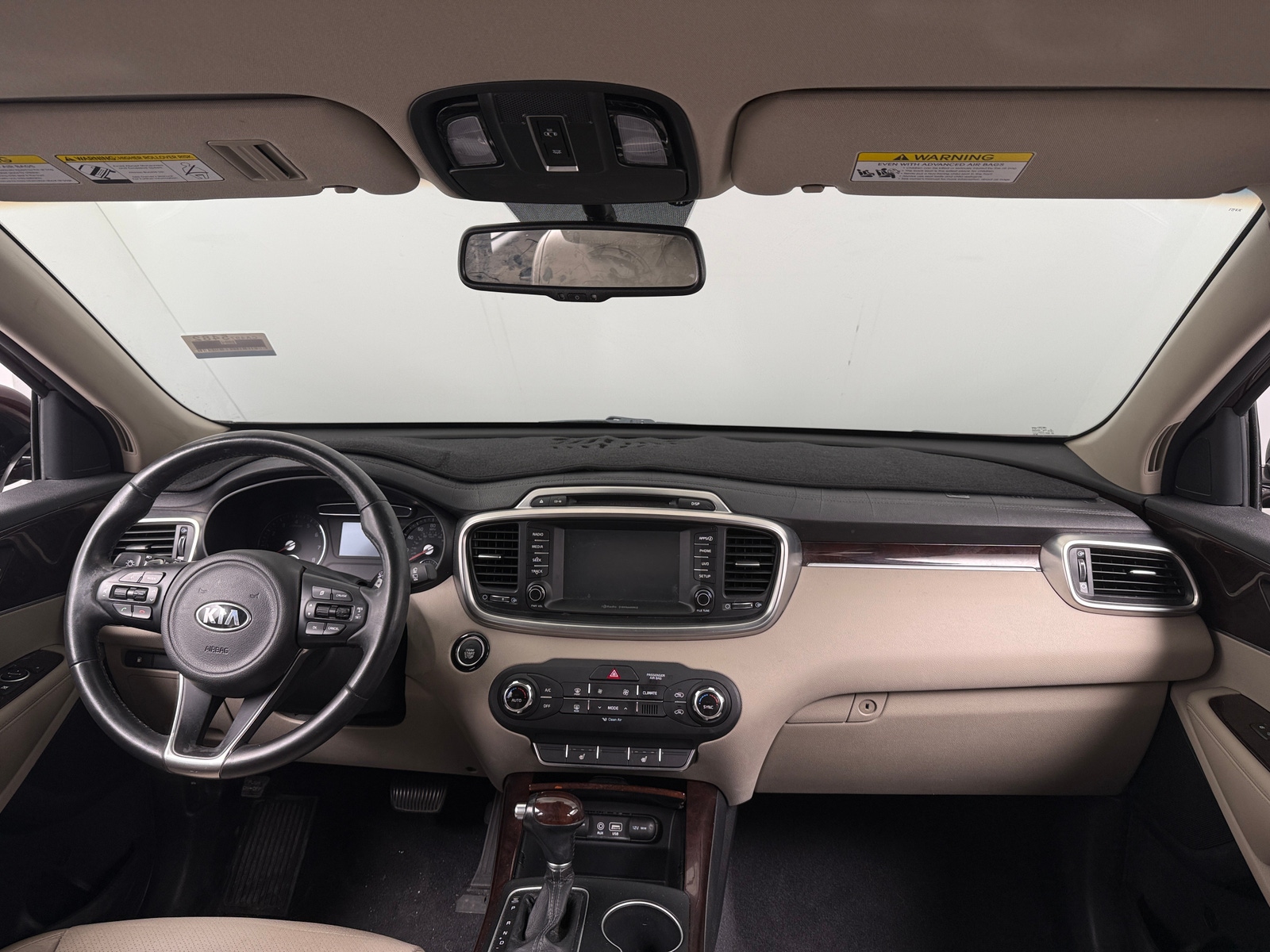 Thumbnail: 2017 Kia Sorento - 2