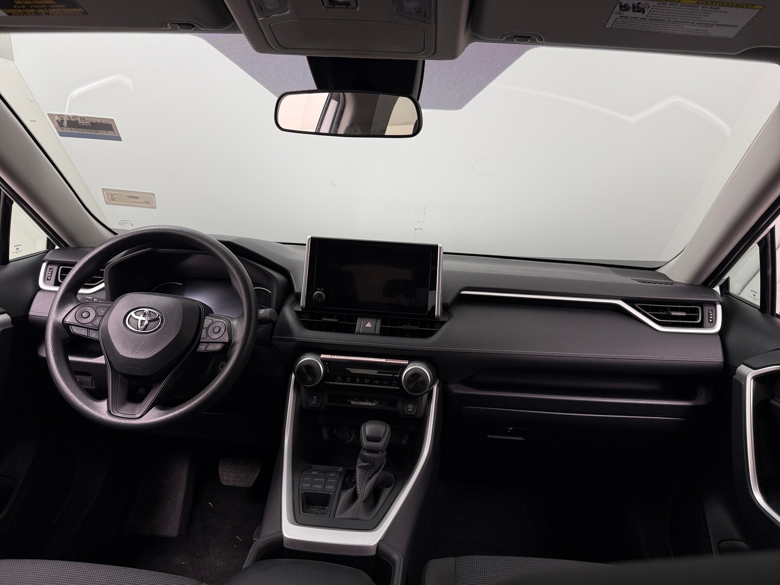 Thumbnail: 2025 Toyota RAV4 - 3