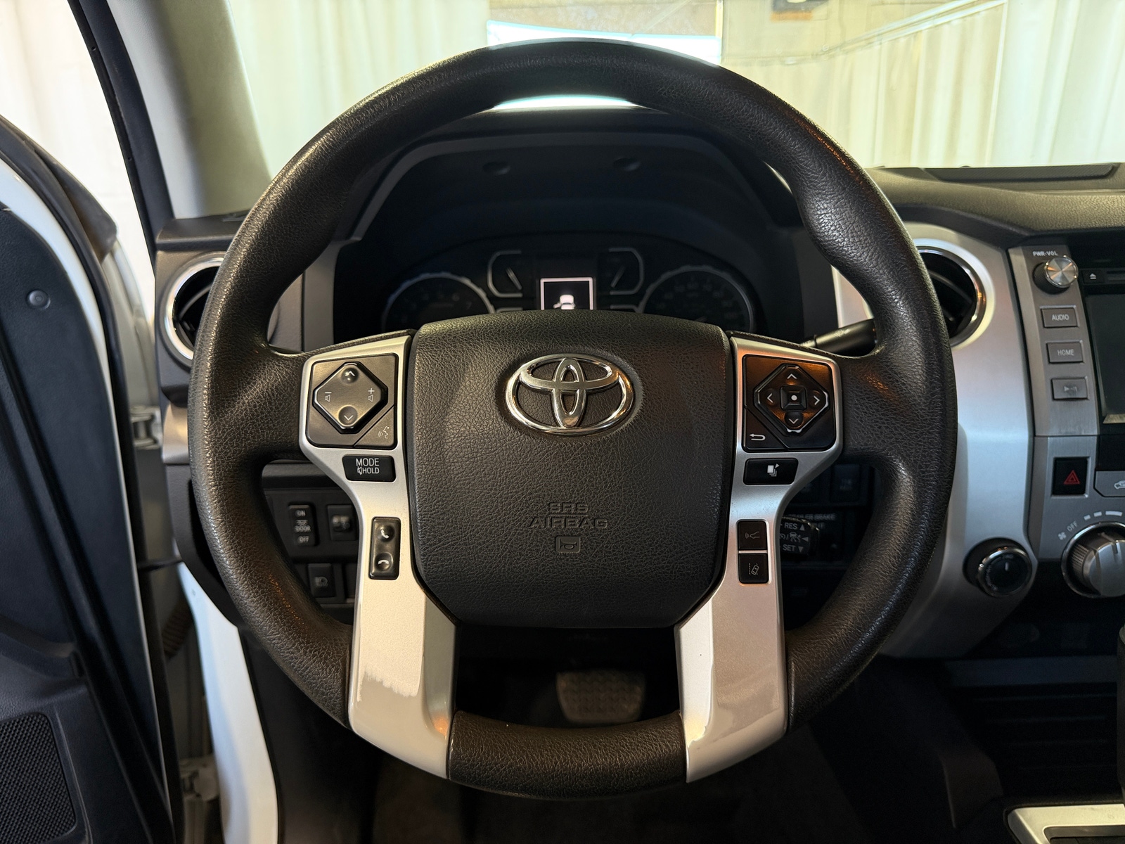 Thumbnail: 2019 Toyota Tundra - 5