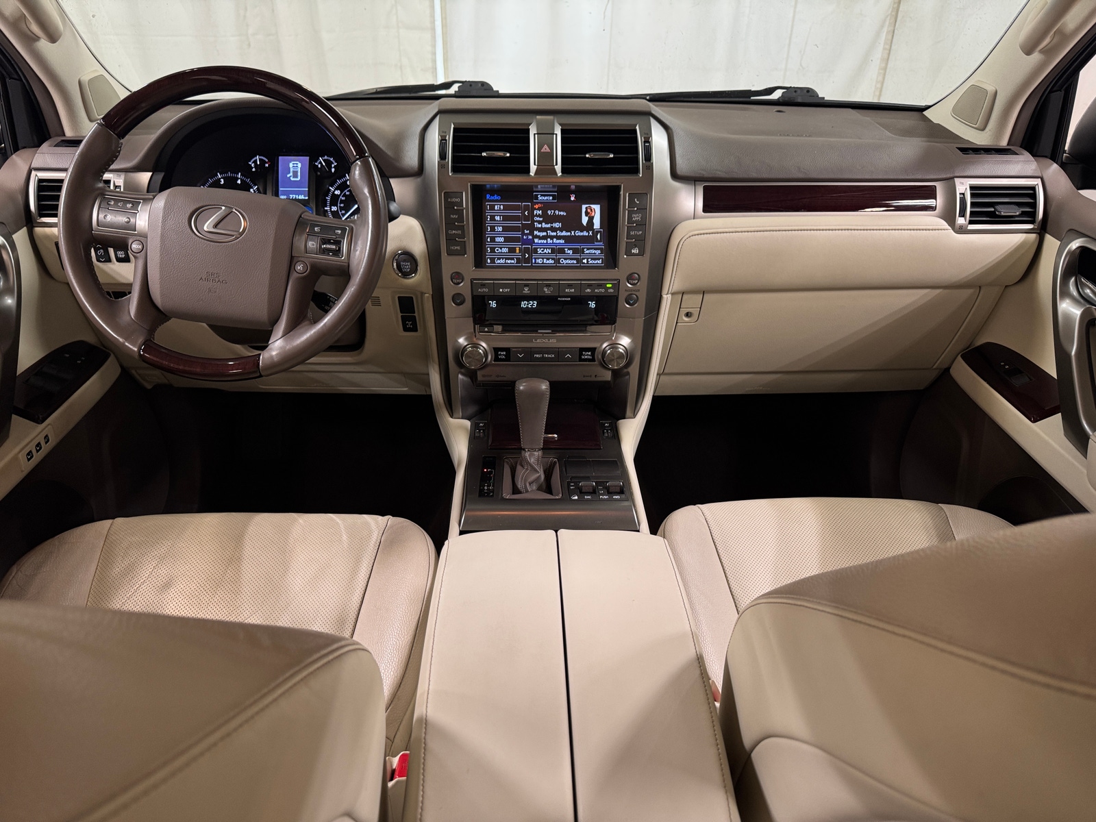 Thumbnail: 2019 Lexus GX - 2