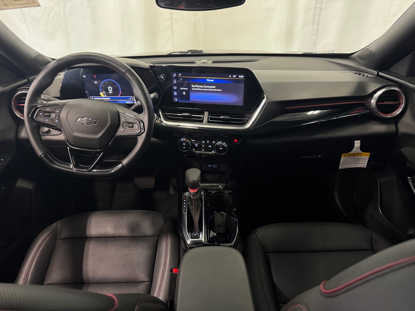Thumbnail: 2025 Chevrolet Trax - 3