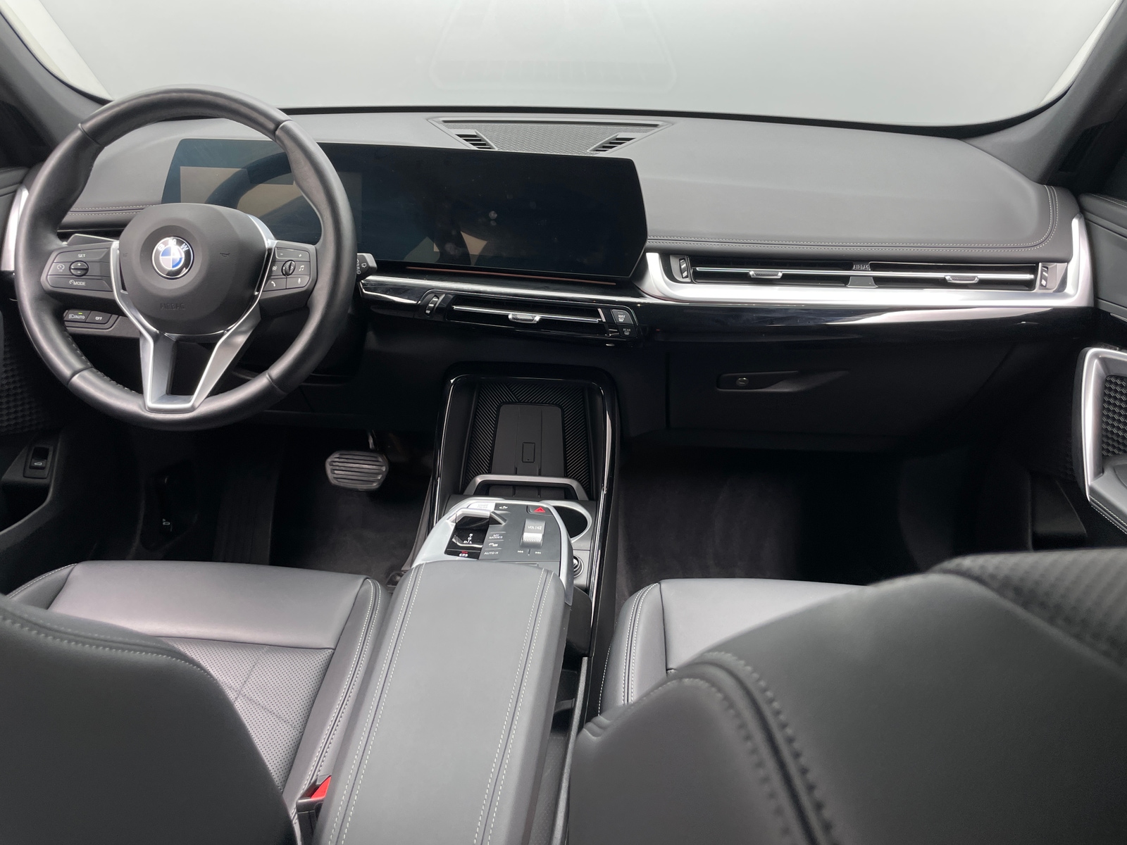 Thumbnail: 2025 BMW X1 - 2