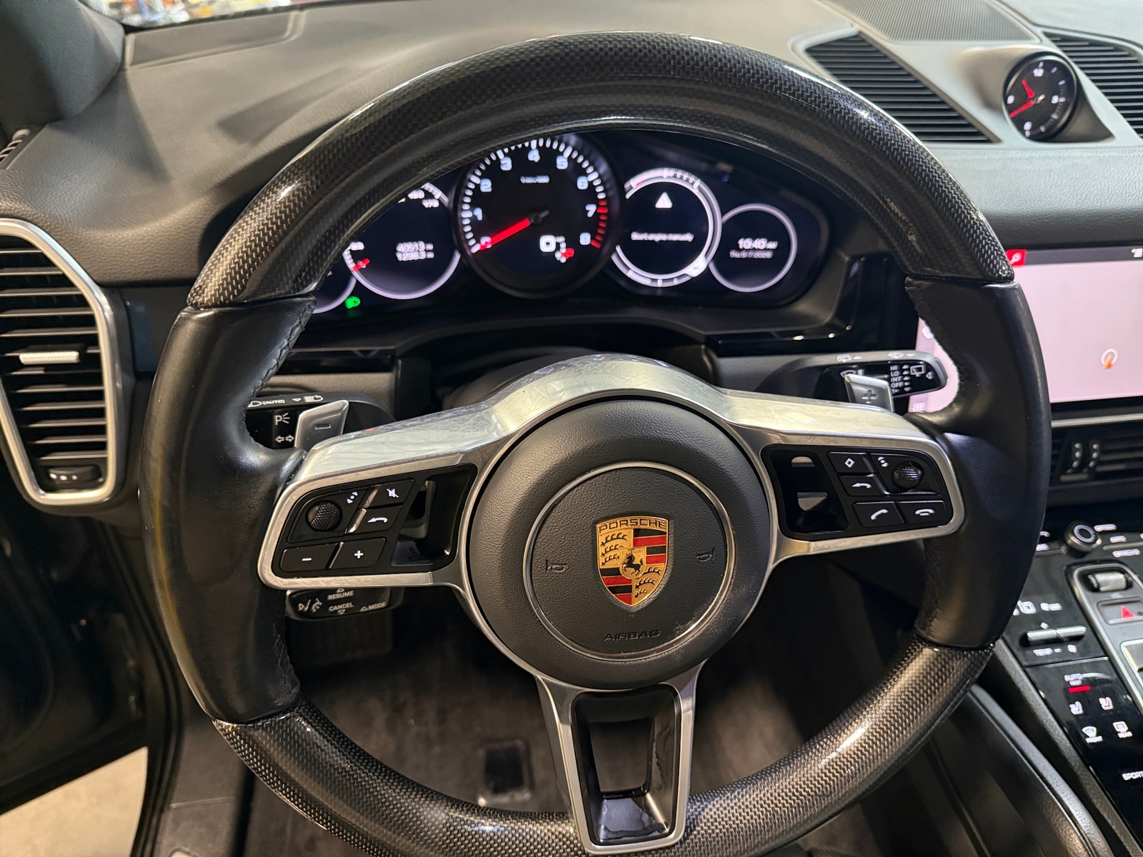 Thumbnail: 2021 Porsche Cayenne - 4