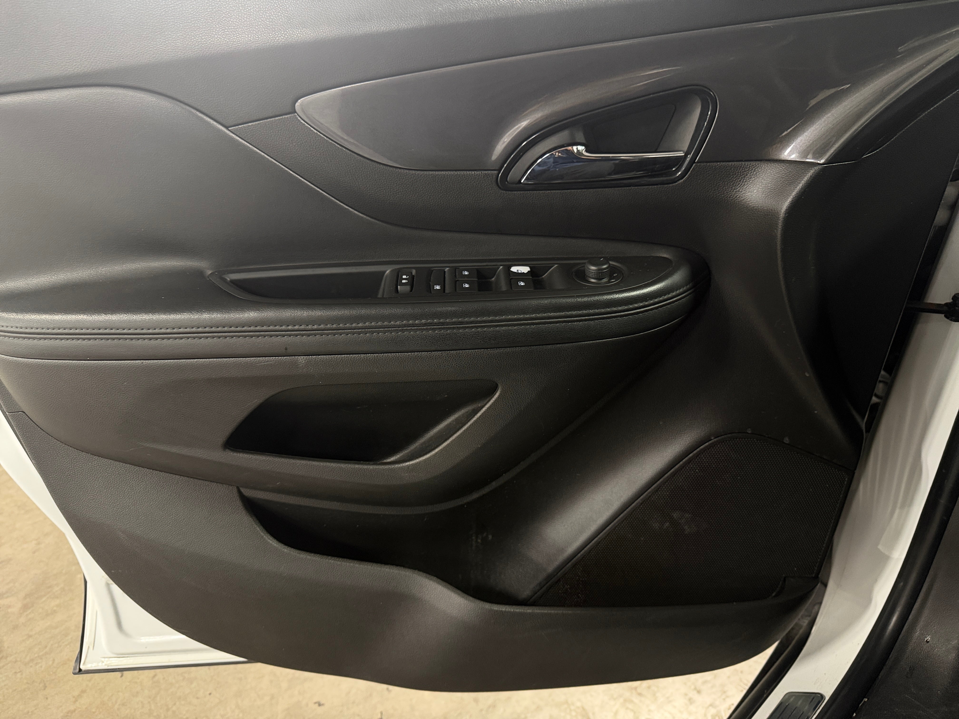 Used 2019 Buick Encore Essence with VIN KL4CJCSM7KB777255 for sale in Auburn, WA