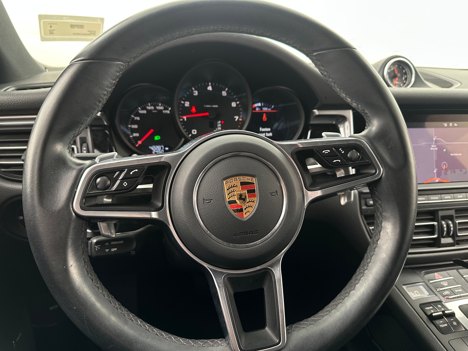 Thumbnail: 2020 Porsche Macan - 4