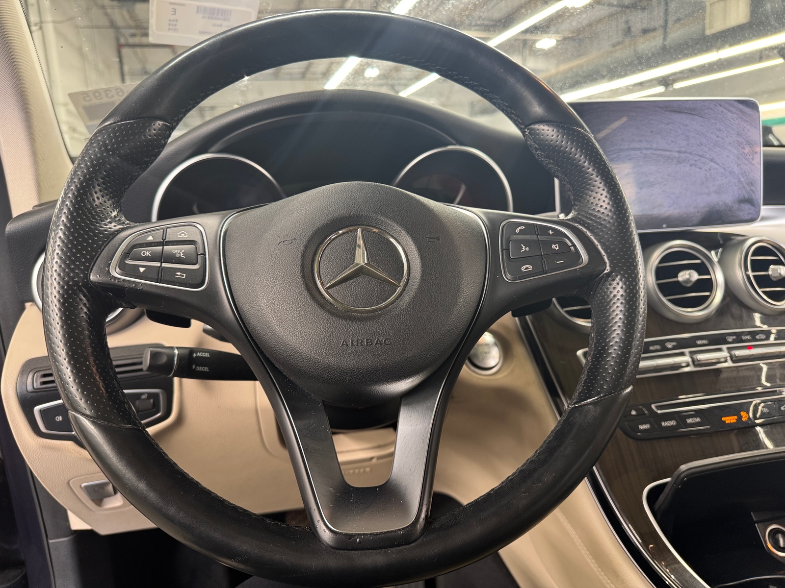 Thumbnail: 2016 Mercedes-Benz GLC - 4